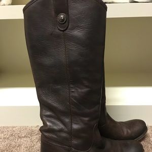 Frye Melissa button boot. Size 7